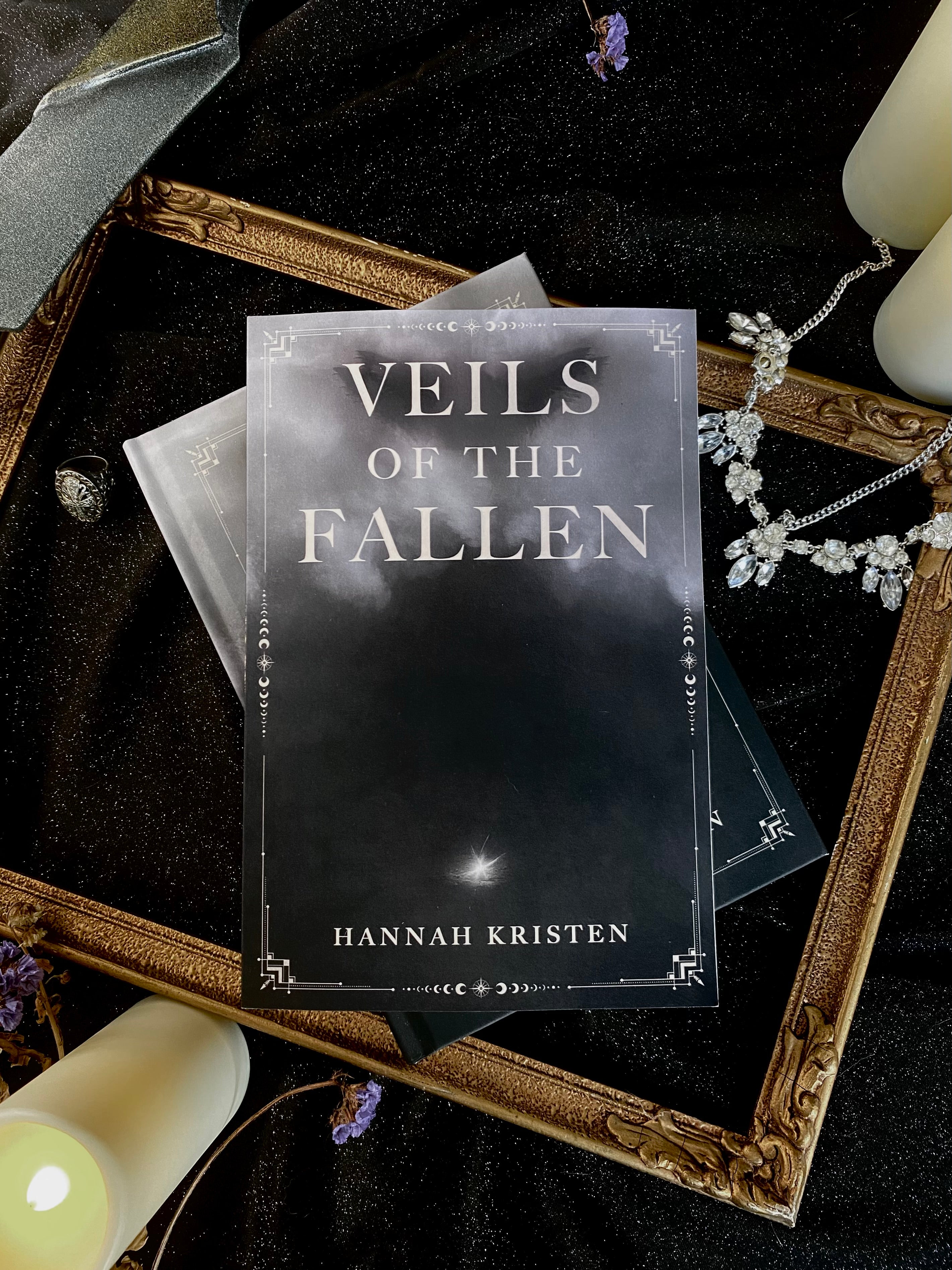 Veils of the Fallen (History of the Fallen, 1)